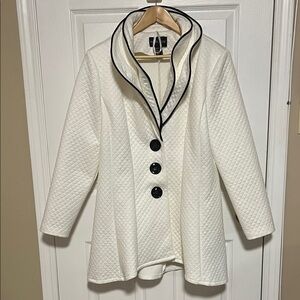 Frank Lyman Cream Quilted Jacket 16